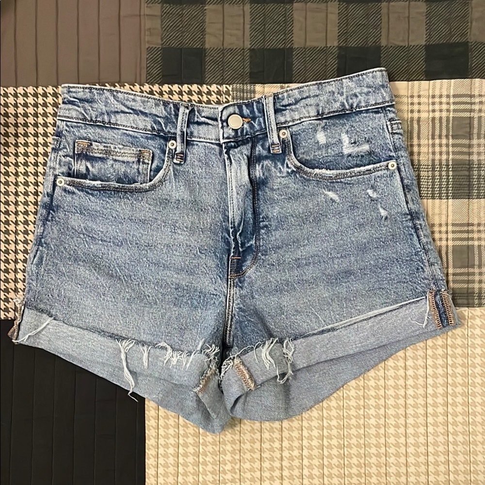 Good American Blue Jean Shorts High-Waisted Vintage Style